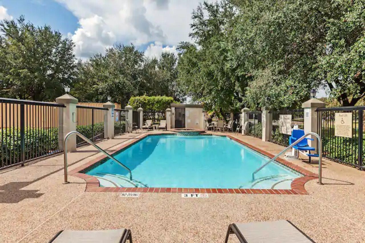 Hampton Inn & Suites Houston-Westchase Buitenkant foto